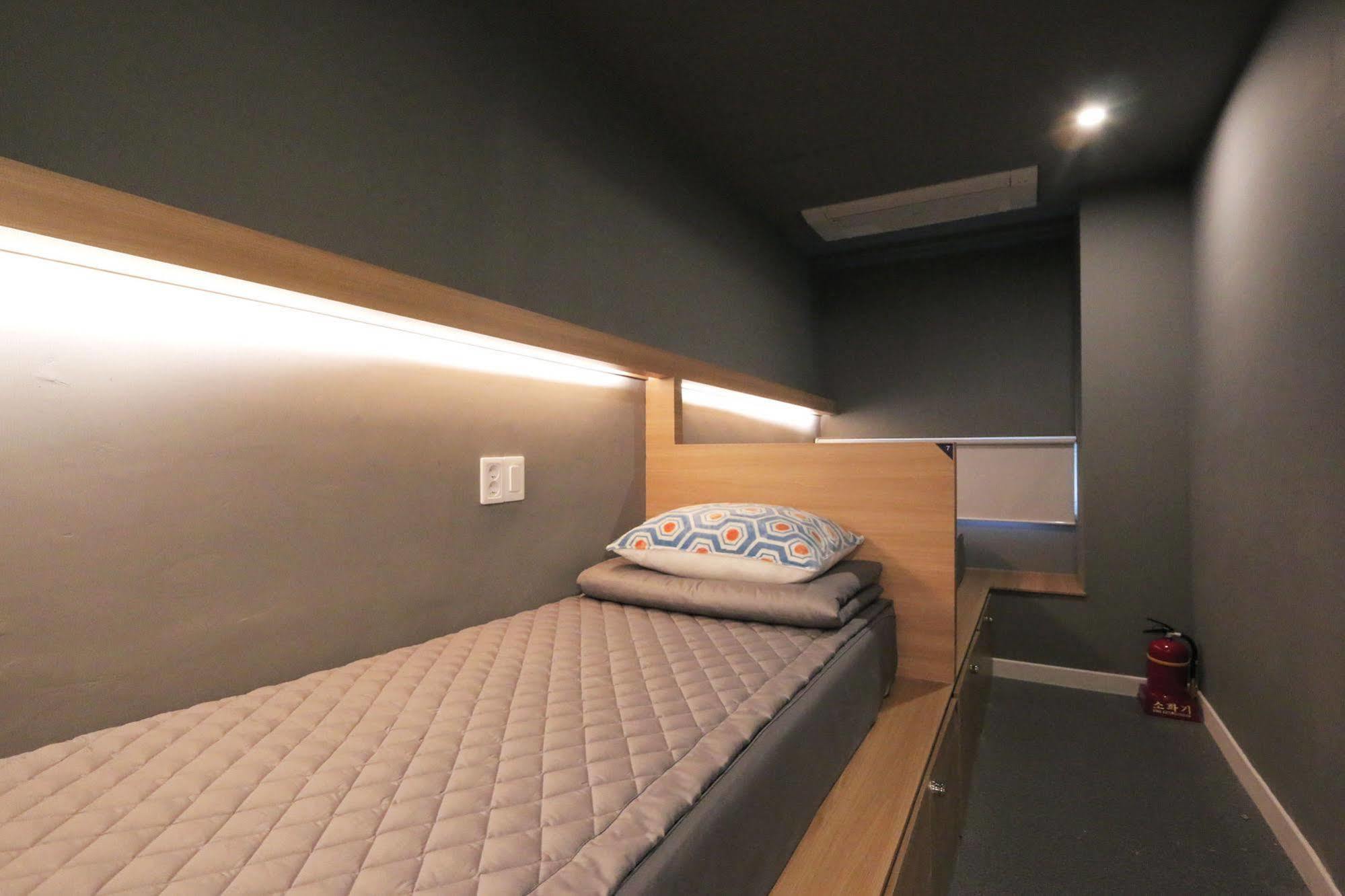 Blueboat Hostel Csondzsu Kültér fotó