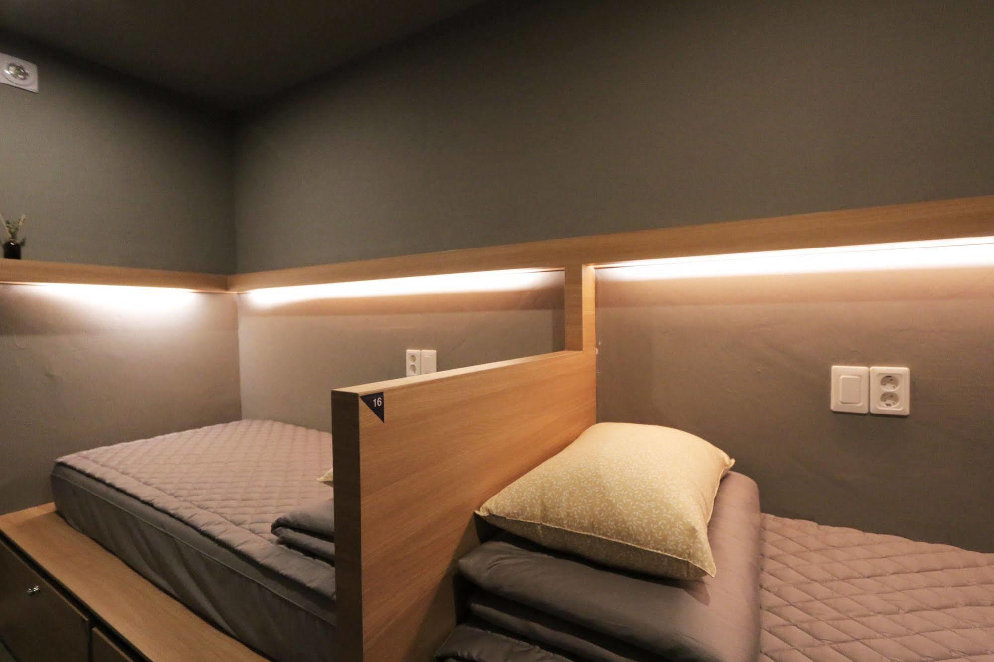 Blueboat Hostel Csondzsu Kültér fotó